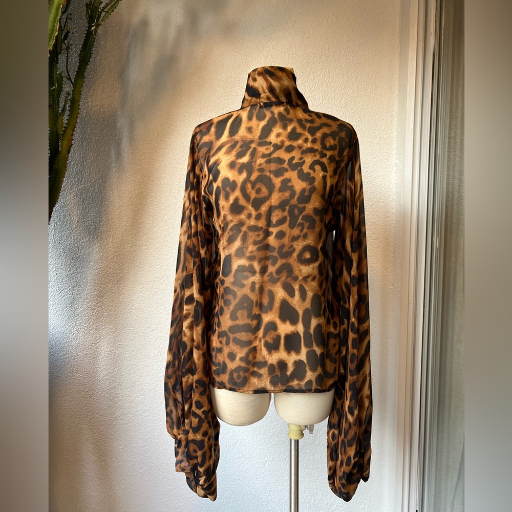 CBR Leopard print blouse size medium
